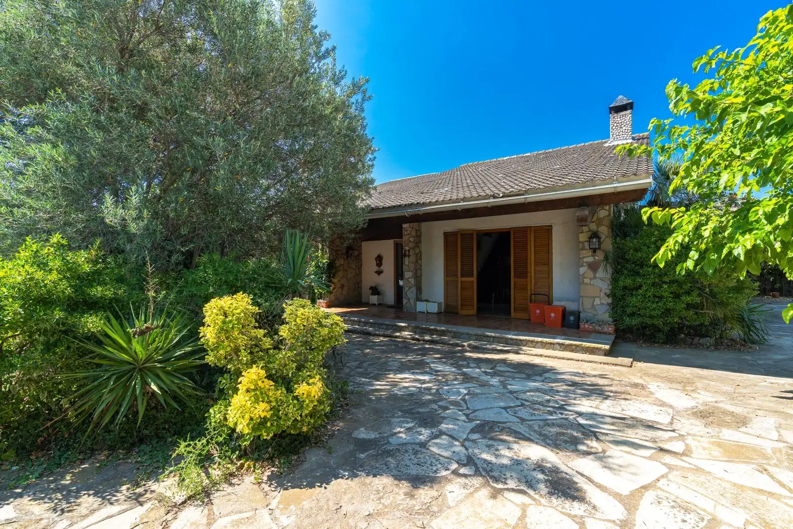 Vista exterior de Casa o chalet en venta en Collbató con Calefacción, Jardín privado y Terraza