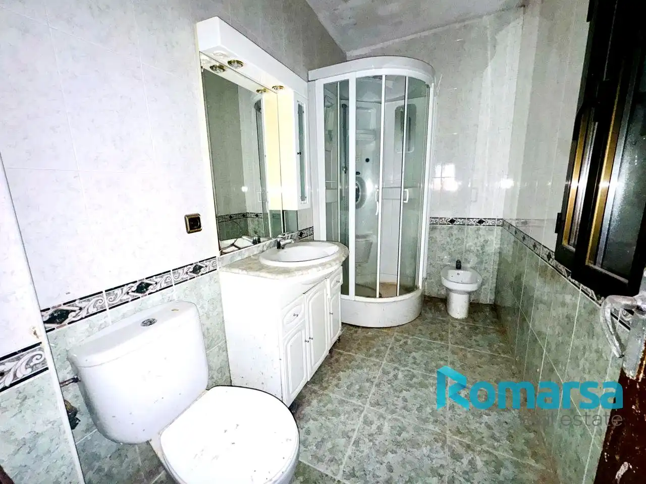 Badezimmer von Erdgeschoss zum Verkauf in Arévalo, Ávila