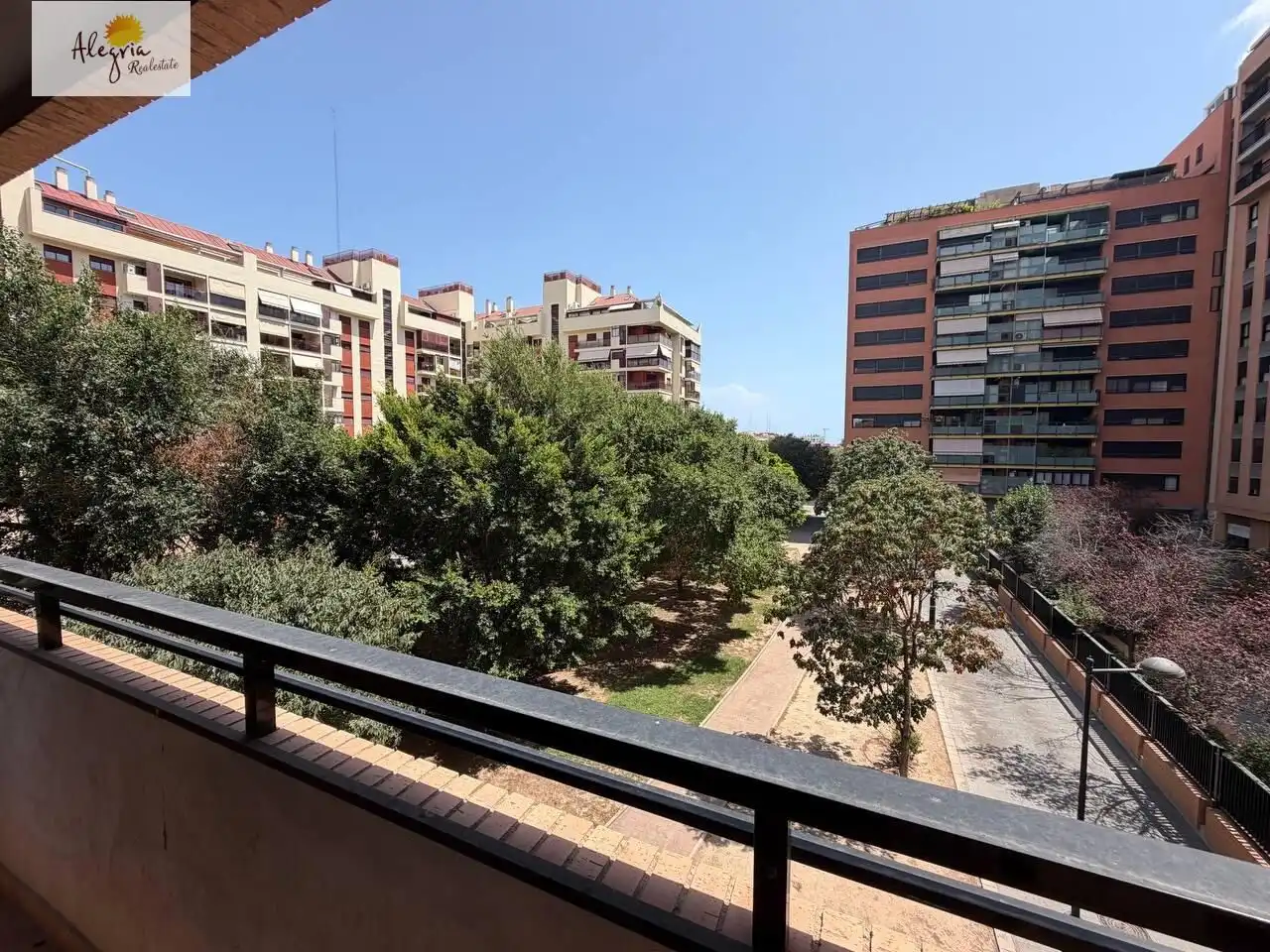Vista exterior de Apartament de lloguer en Valencia amb Aire condicionat, Calefacció i Jardí privat