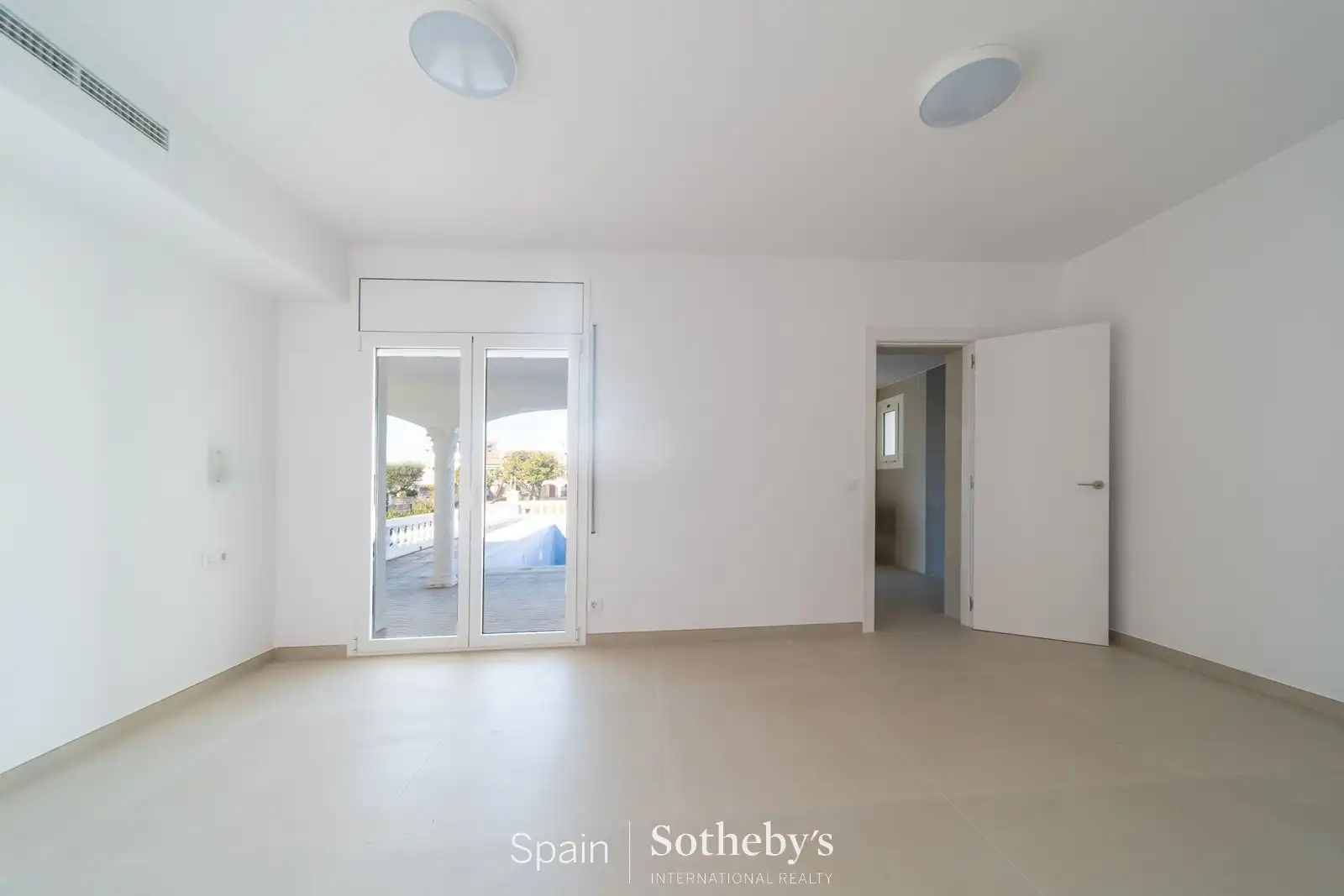 House with pool for sale in Carrer Noguera, imagen 10