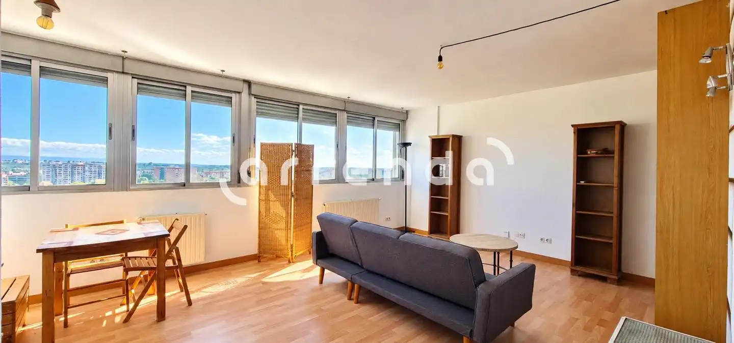 Wohnung zur Miete in Usera
