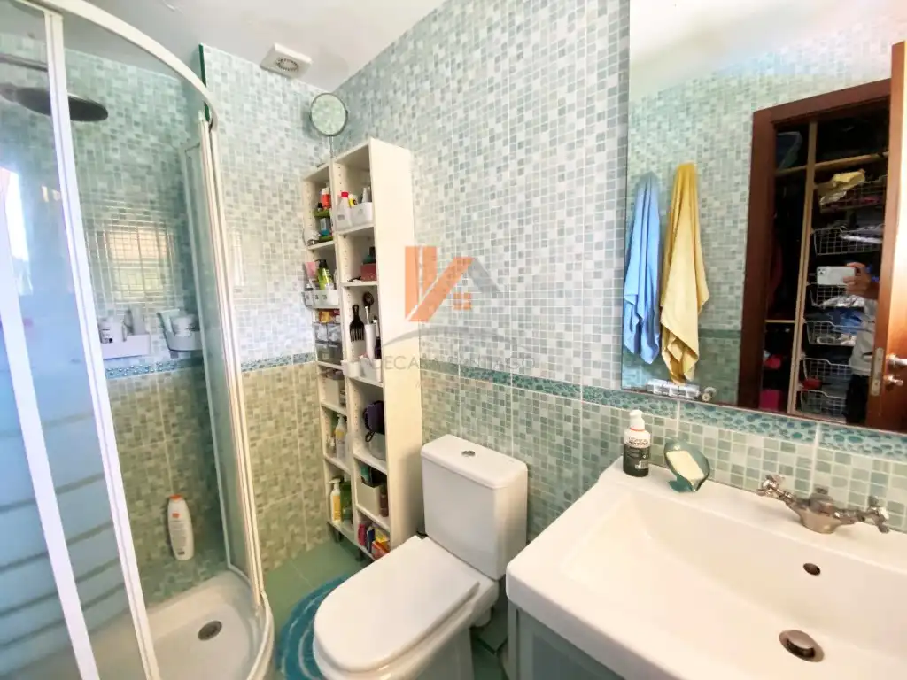 Baño de Casa o chalet en venta en Teo con Jardín privado, Terraza y Piscina