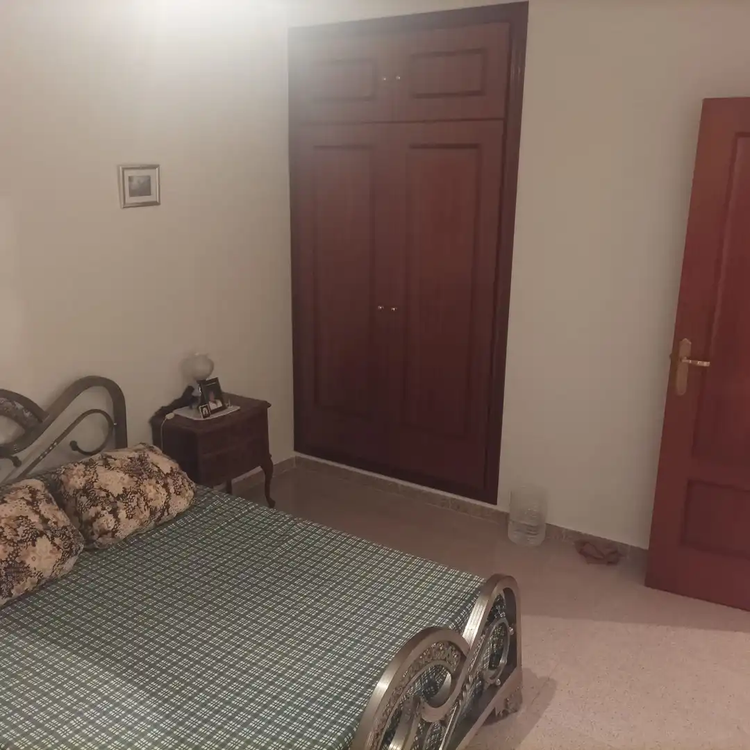 Dormitori de Casa adosada en venda en Villanueva de Alcardete amb Calefacció, Jardí privat i Parquet