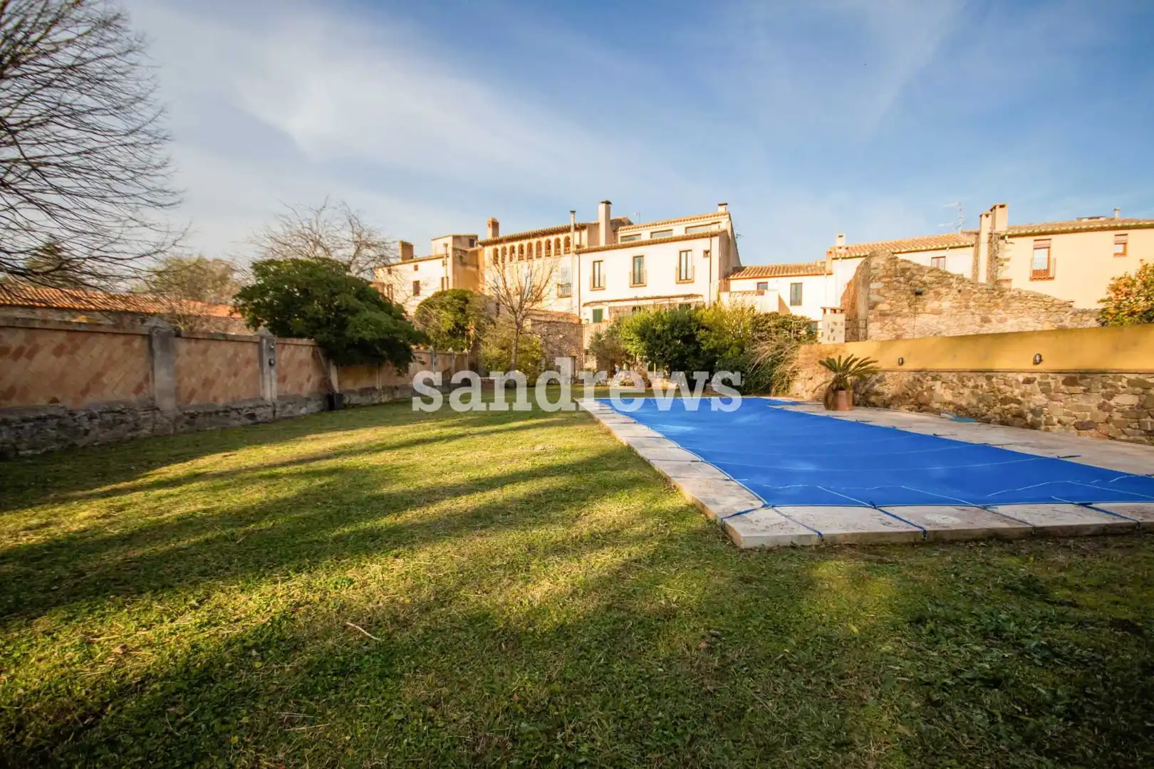 Jardí de Casa adosada en venda en Darnius amb Calefacció, Jardí privat i Terrassa