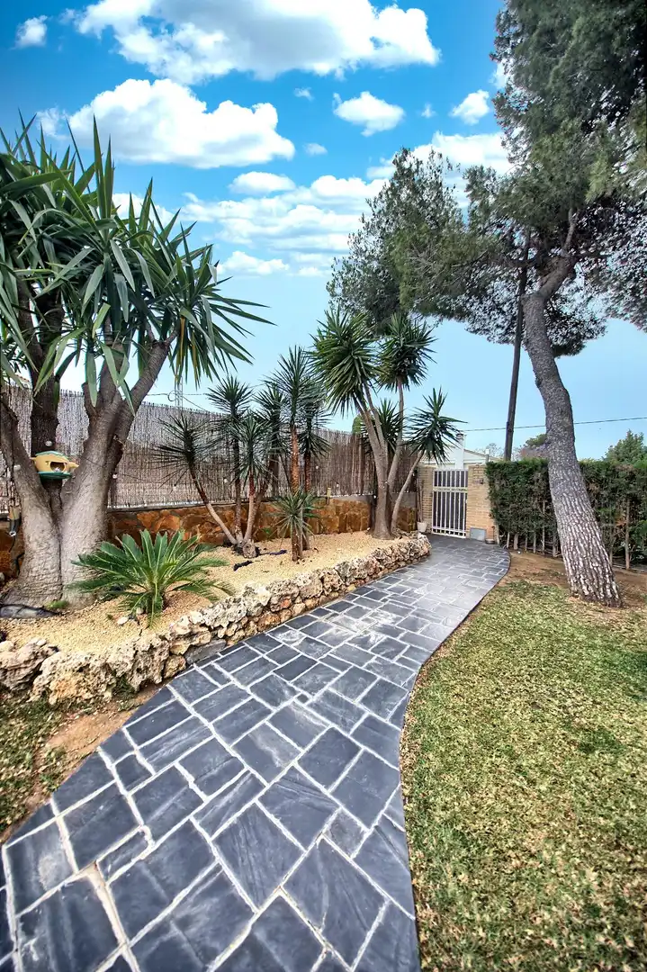 Jardín de Casa o chalet en venta en Paterna con Aire acondicionado, Calefacción y Jardín privado