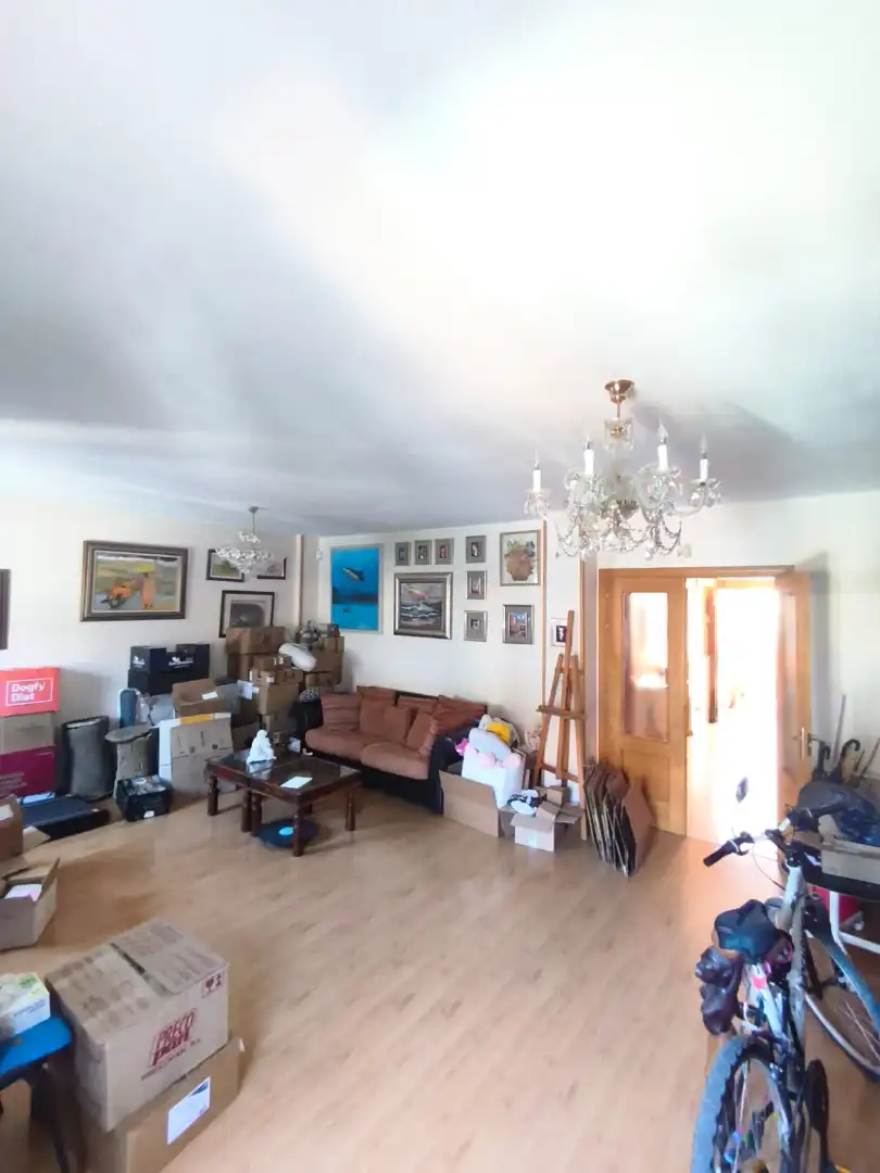 Sala d'estar de Casa adosada en venda en Seseña amb Aire condicionat, Calefacció i Jardí privat