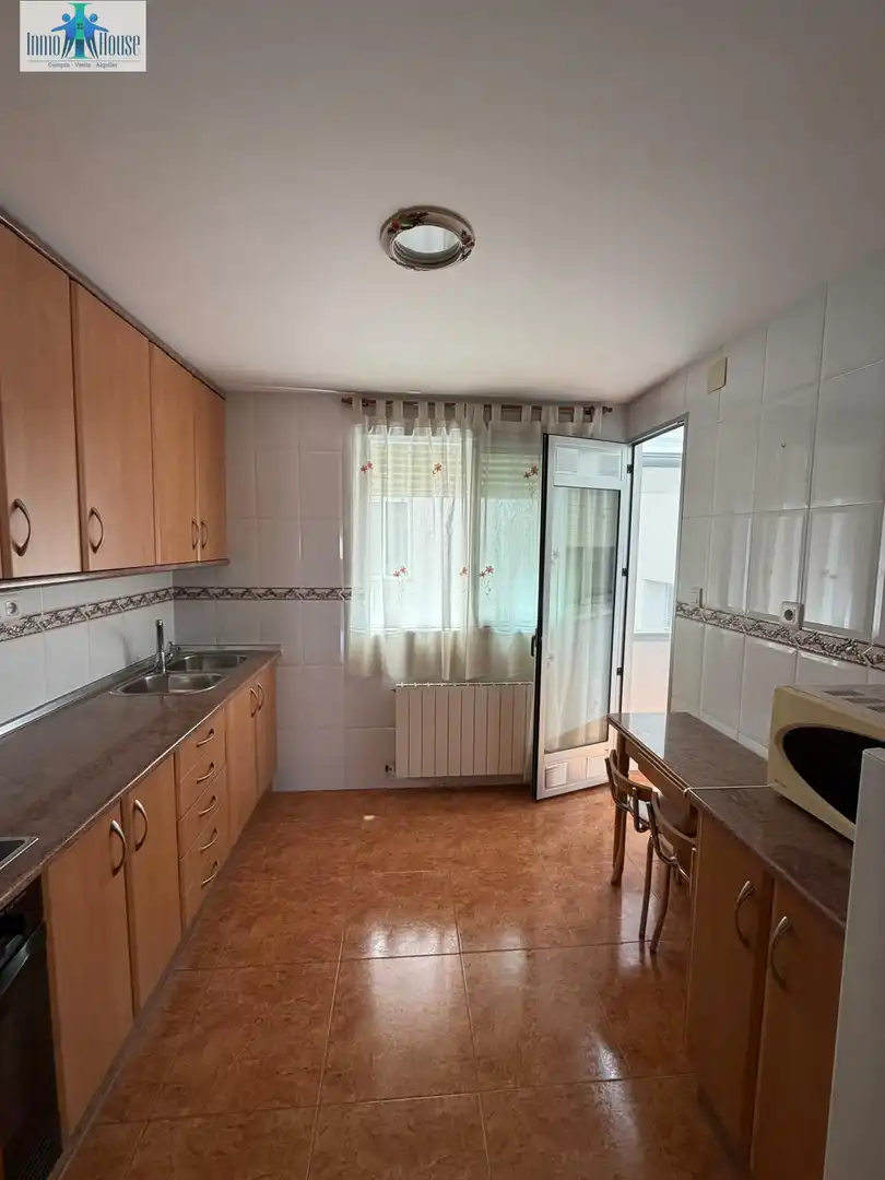 Kitchen of Apartments for sale in Albacete  with Air Conditioner, Heating and Storage room