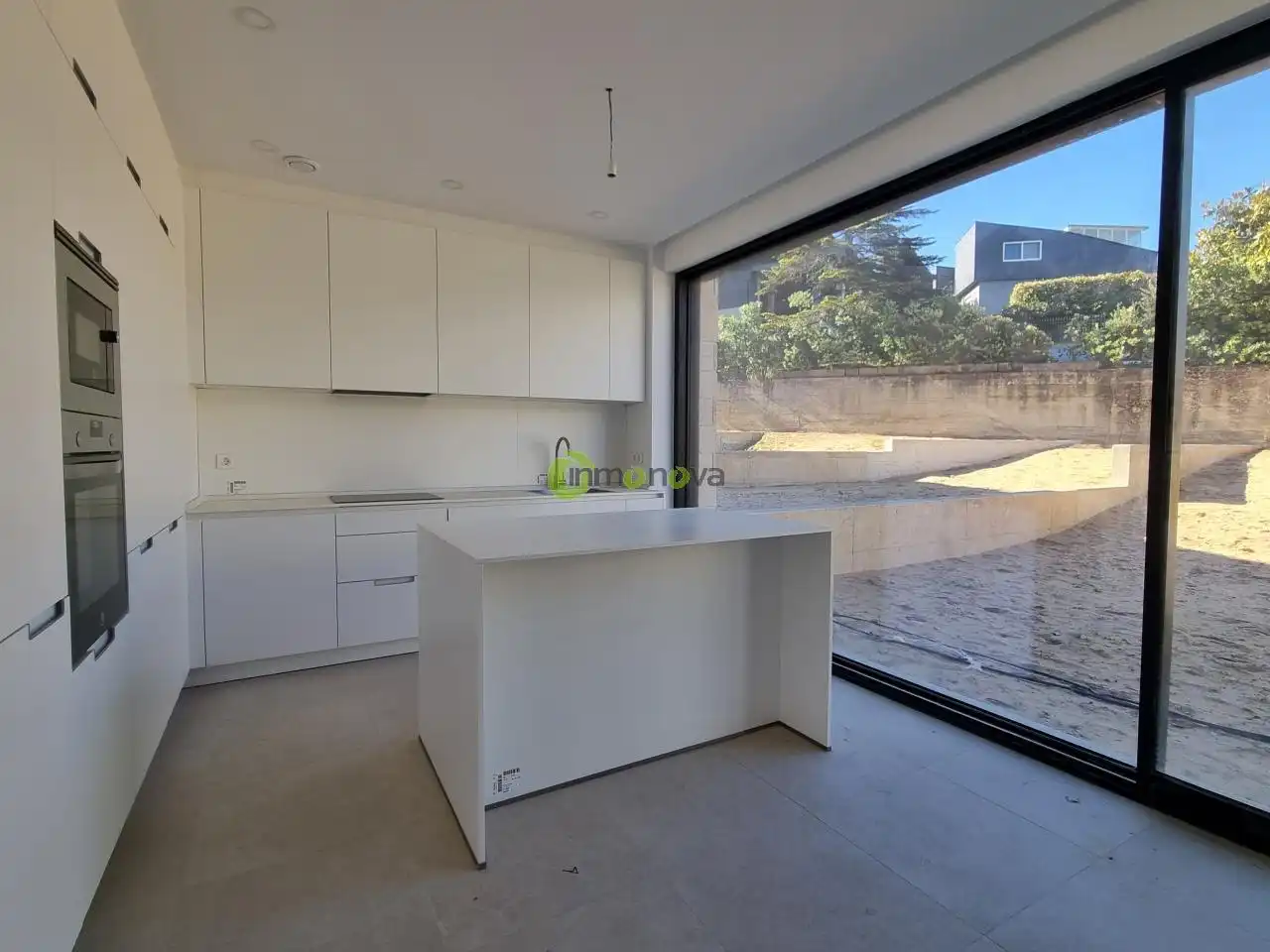 Cocina de Casa adosada en venta en Nigrán con Calefacción, Jardín privado y Terraza