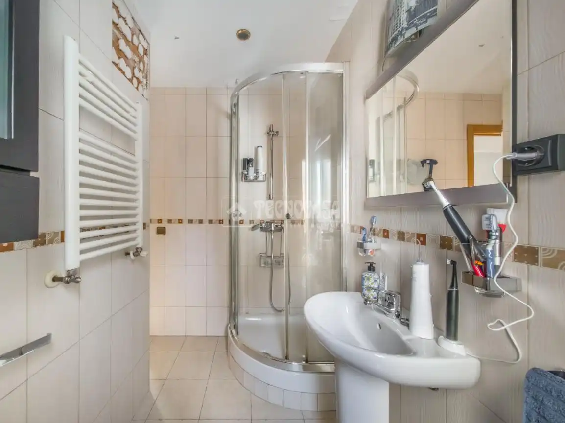 Baño de Piso en venta en  Madrid Capital con Aire acondicionado y Calefacción