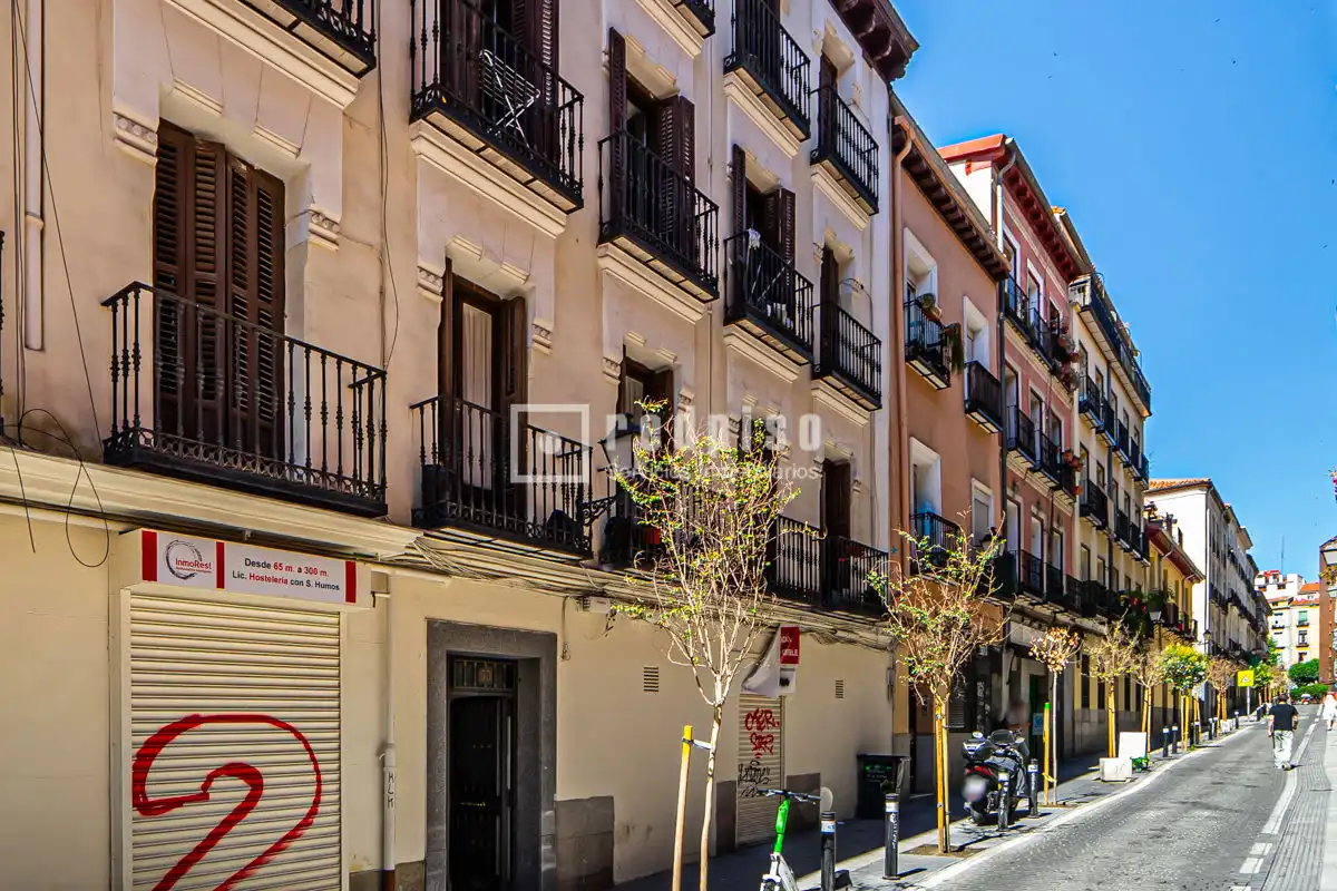Exterior view of Study for rent in Madrid  with Air Conditioner, Parquet flooring and Terrace
