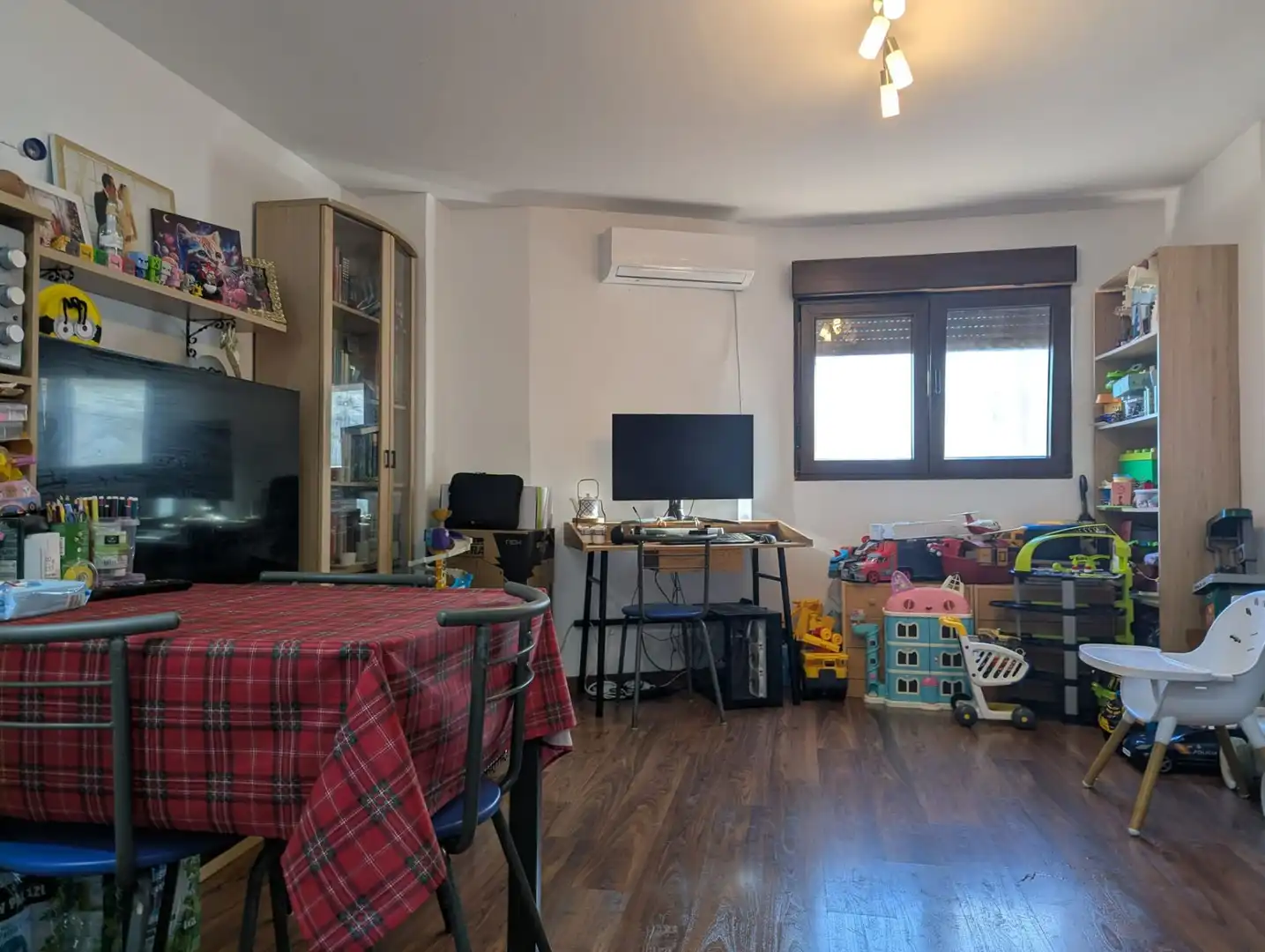 Sala de estar de Piso en venta en Melilla con Aire acondicionado, Calefacción y Amueblado