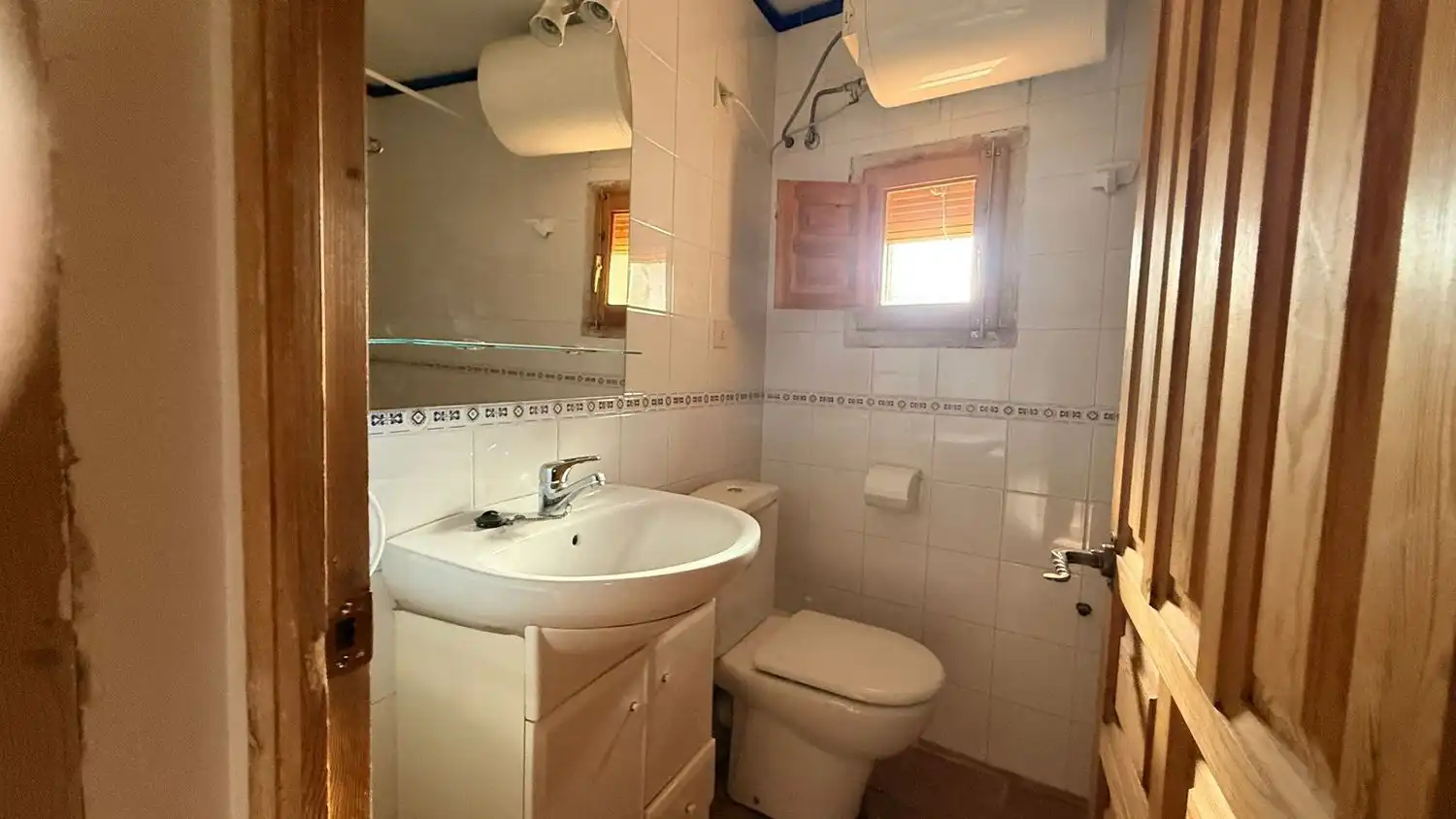 Bathroom of Houses for sale in Olba  with Terrace and Storage room