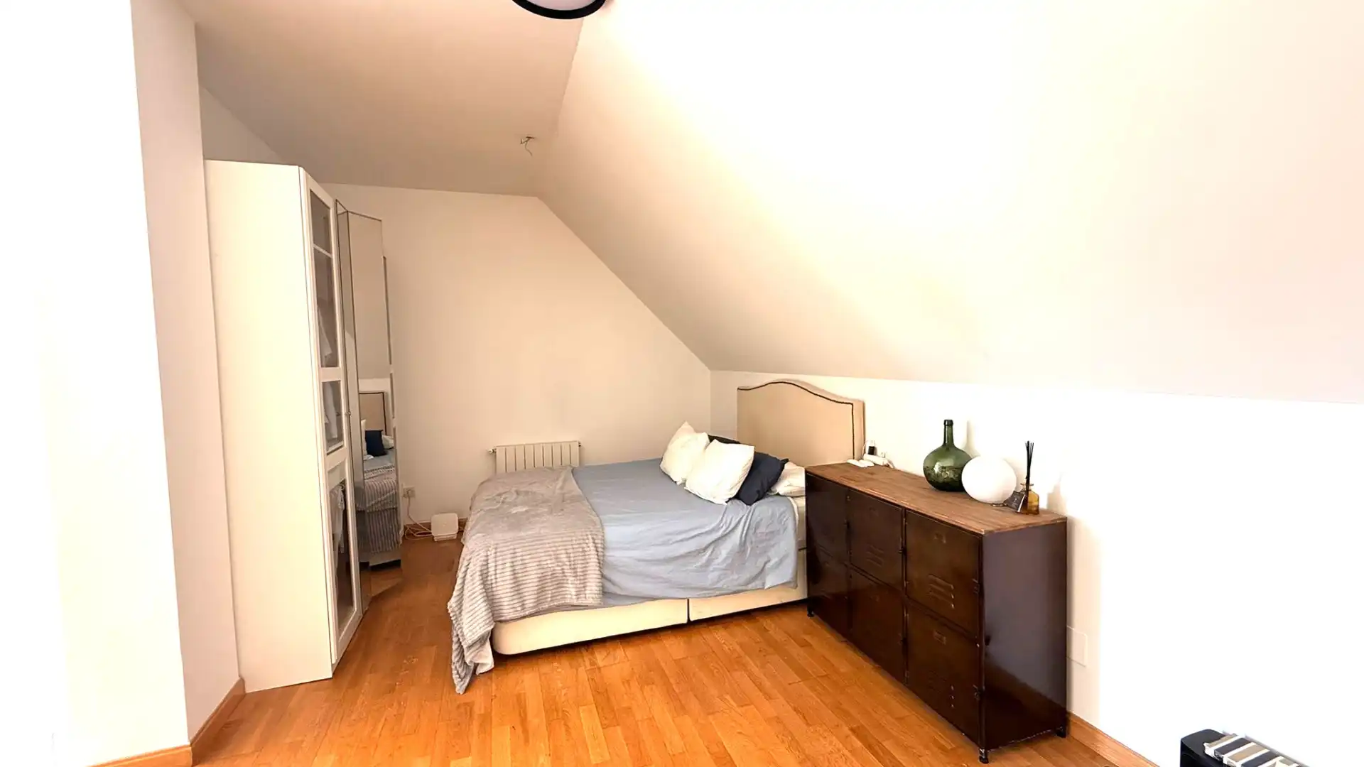 Habitación de Casa o chalet en venta en Madrid con Aire acondicionado, Calefacción y Jardín privado