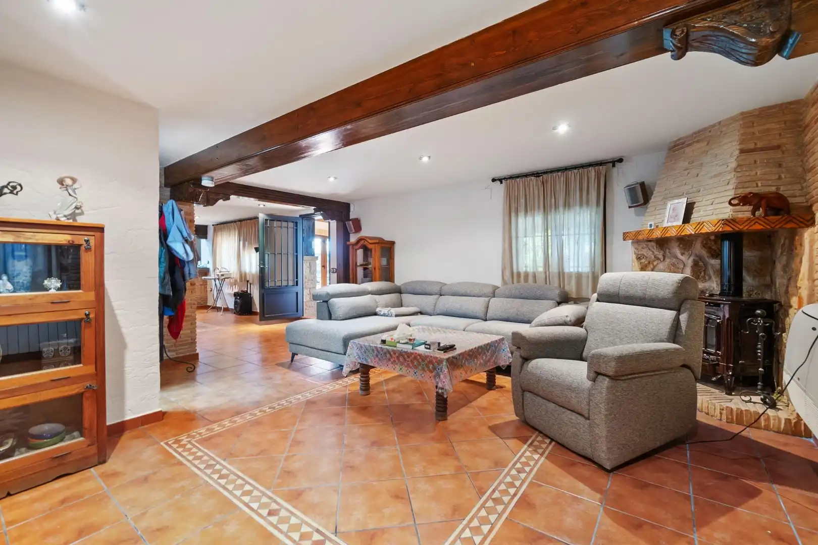 Detached house with pool to rent in Onil, imagen 28
