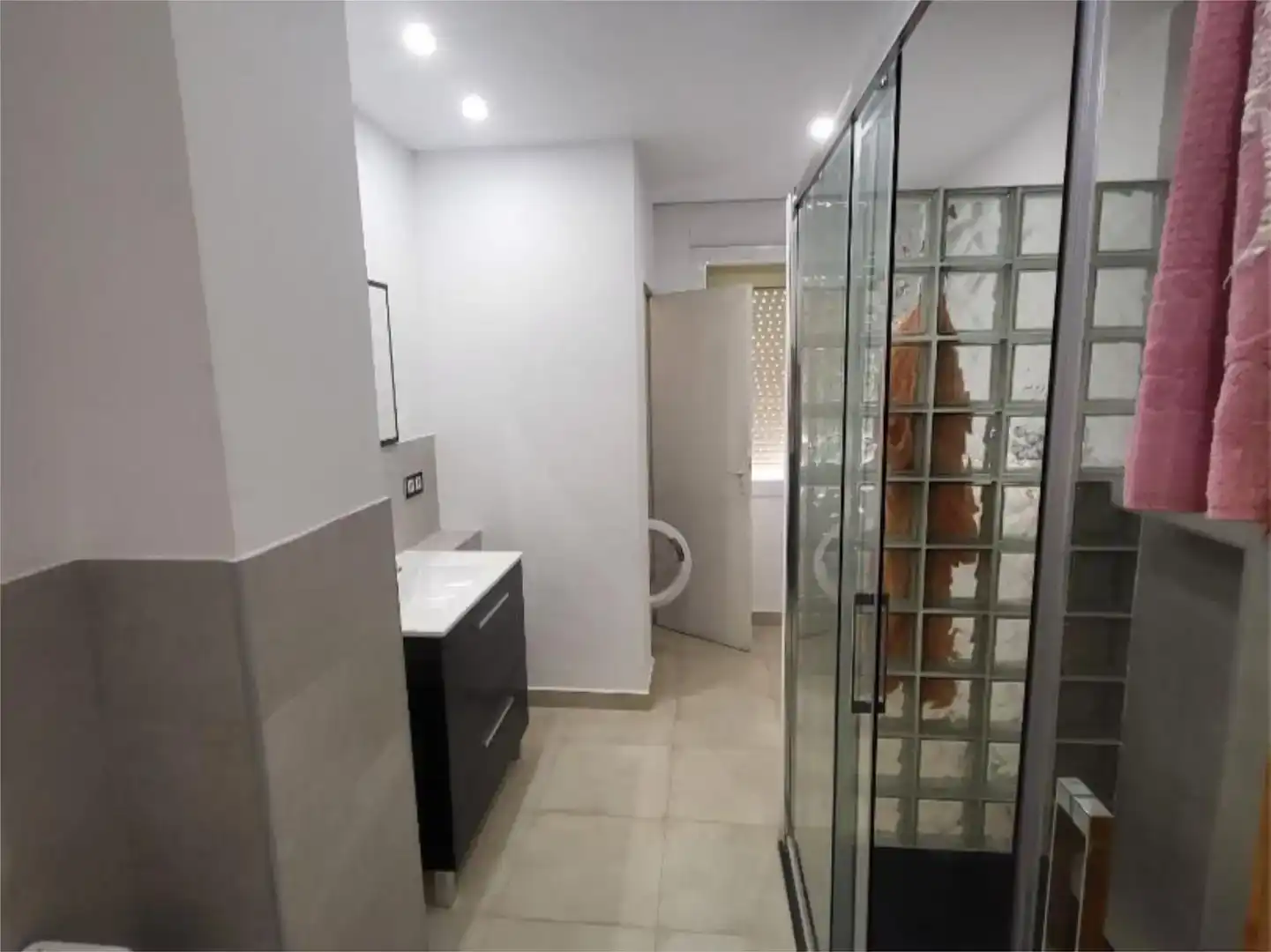 Badezimmer von Wohnung zur Miete in  Palma de Mallorca mit Balkon