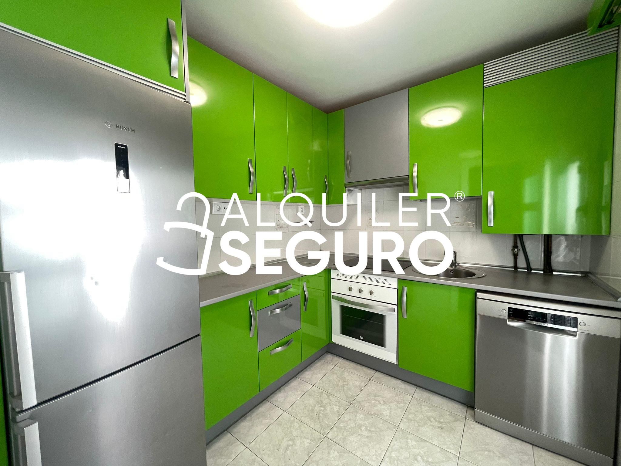 Kitchen of Flat to rent in  Madrid Capital  with Air Conditioner, Heating and Terrace