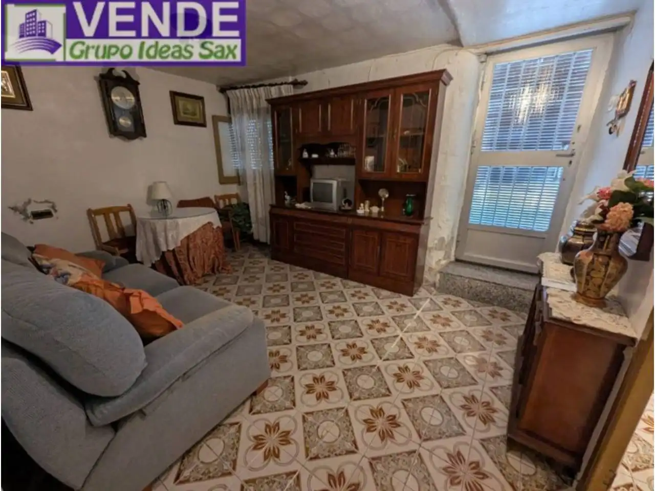 Detached homes for sale in Sax