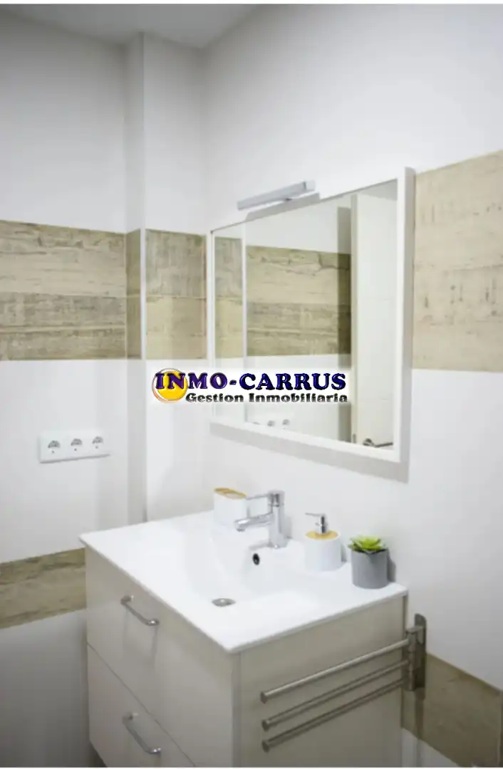 Habitación de Piso de alquiler en Elche / Elx con Aire acondicionado, Calefacción y Amueblado