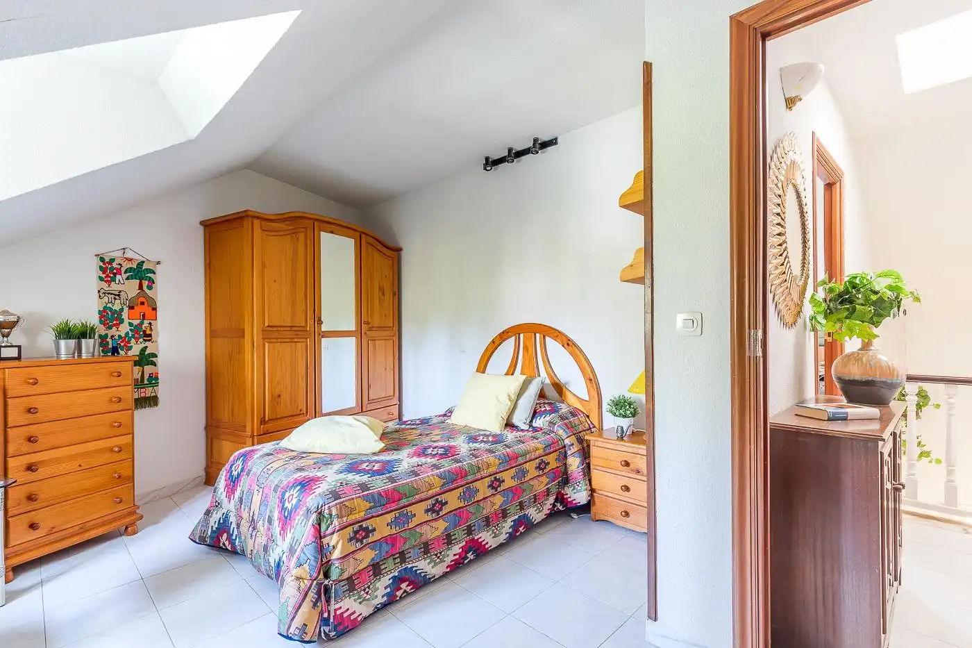 Habitación de Casa o chalet en venta en San Lorenzo de El Escorial con Calefacción, Alarma y Piscina comunitaria