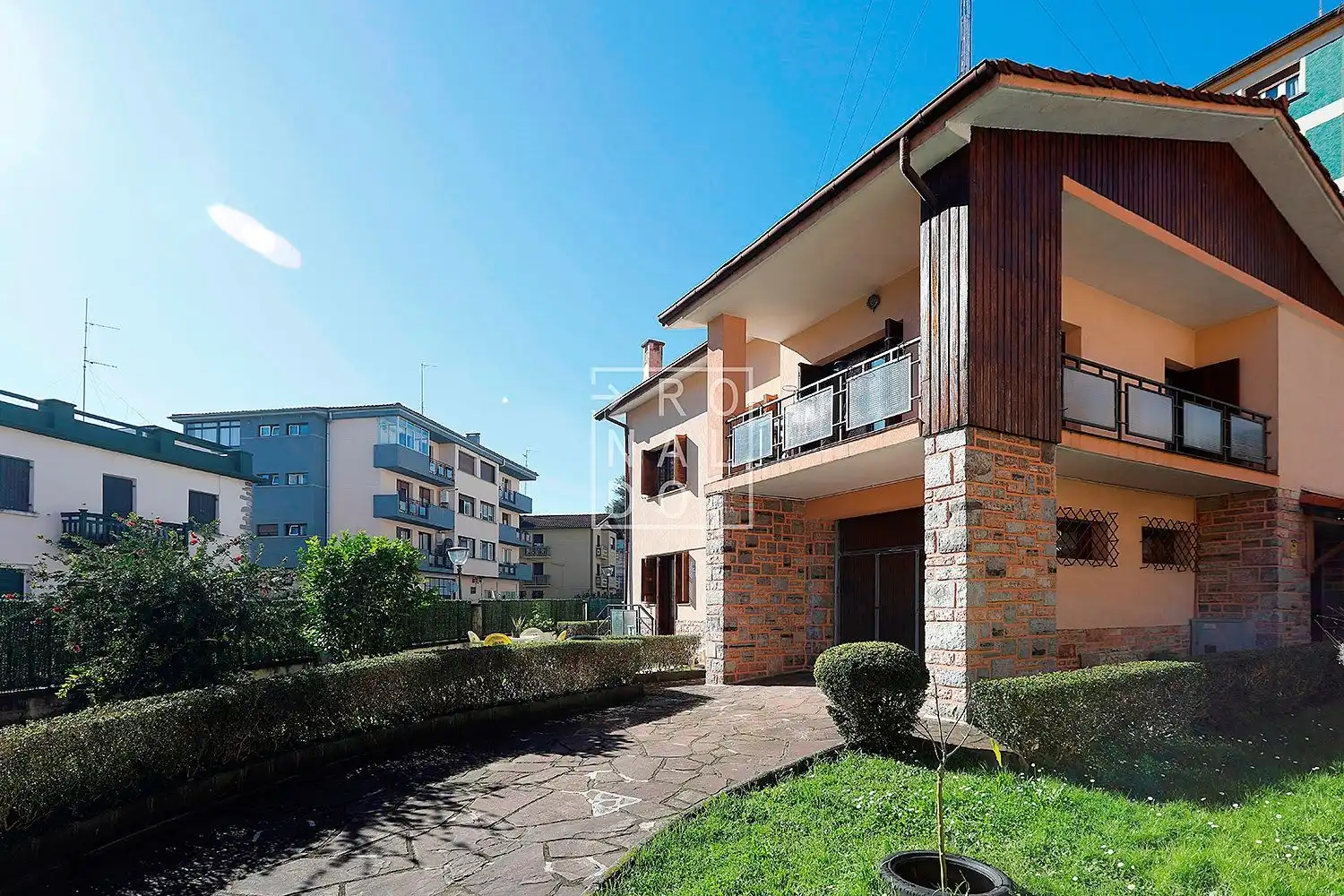 Vista exterior de Casa o chalet en venta en Irun  con Calefacción, Jardín privado y Terraza