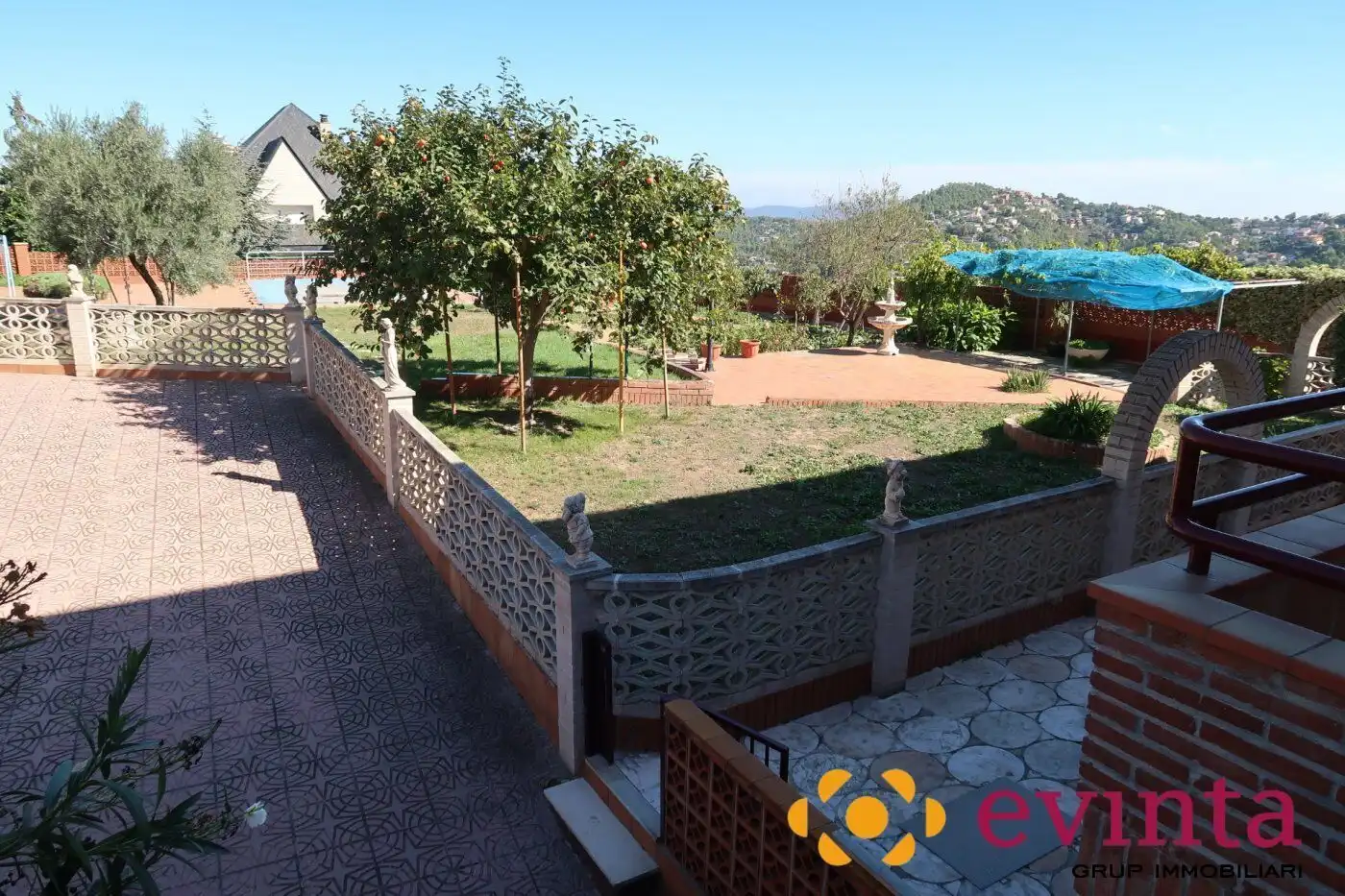 Jardín de Casa o chalet en venta en Vallirana con Calefacción, Jardín privado y Trastero