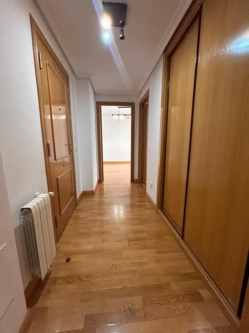 Wohnung zum Verkauf in Madrid mit Klimaanlage, Heizung und Gemeinschaftspool
