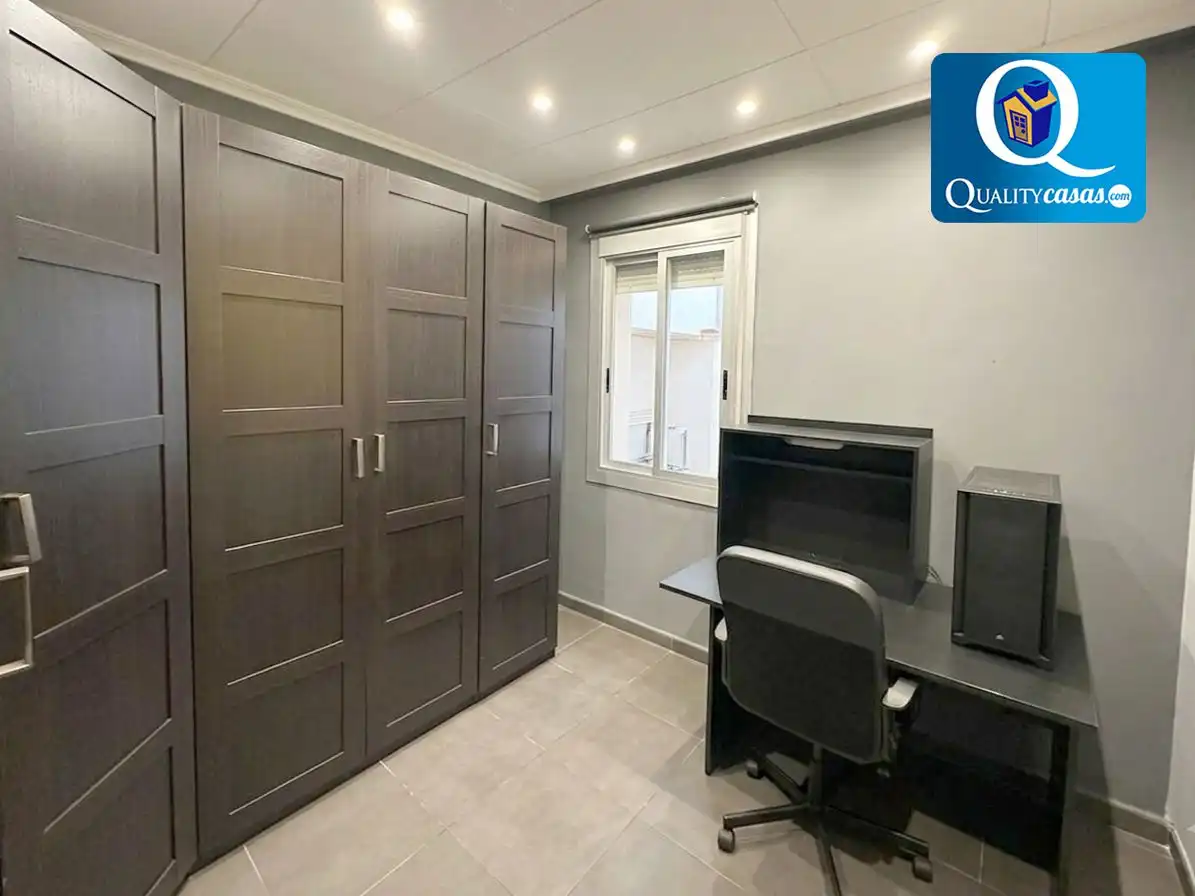 Dormitori de Apartament en venda en Rabasa - Los Ángeles - San Agustín