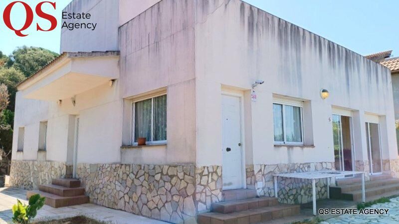 Vista exterior de Casa o xalet en venda en Lloret de Mar amb Calefacció, Jardí privat i Terrassa