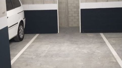 Foto 2 de Garaje en venta en Andrés Isasi Kalea, 12, Iralabarri, Bilbao