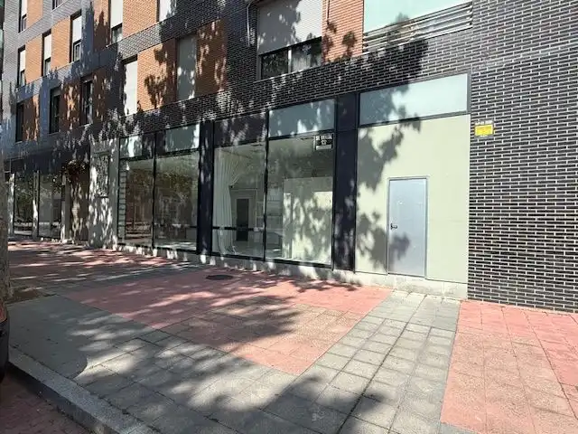 Vista exterior de Local de lloguer en Villa de Prado