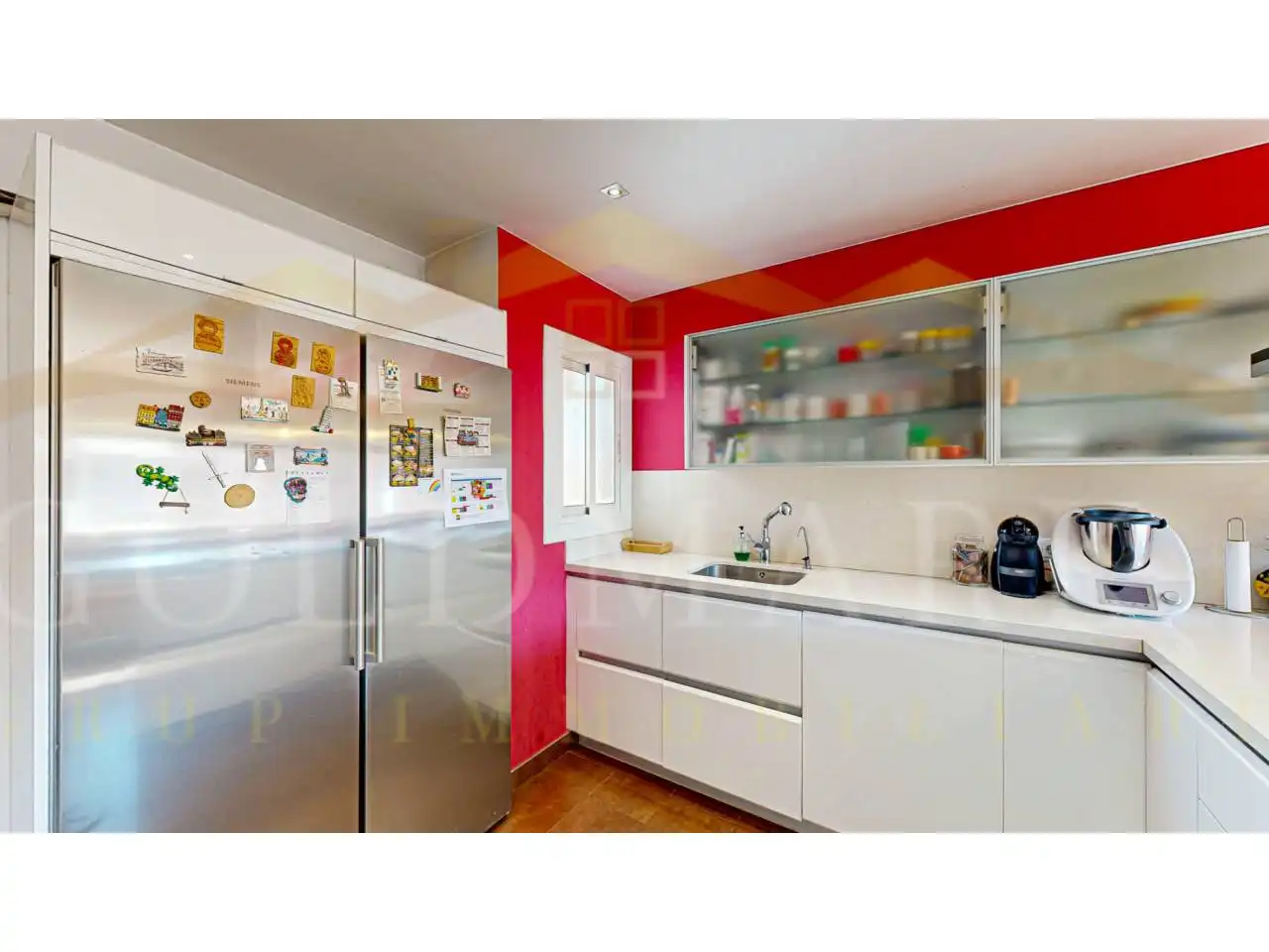 Cocina de Piso en venta en Sant Vicenç Dels Horts con Aire acondicionado, Calefacción y Parquet