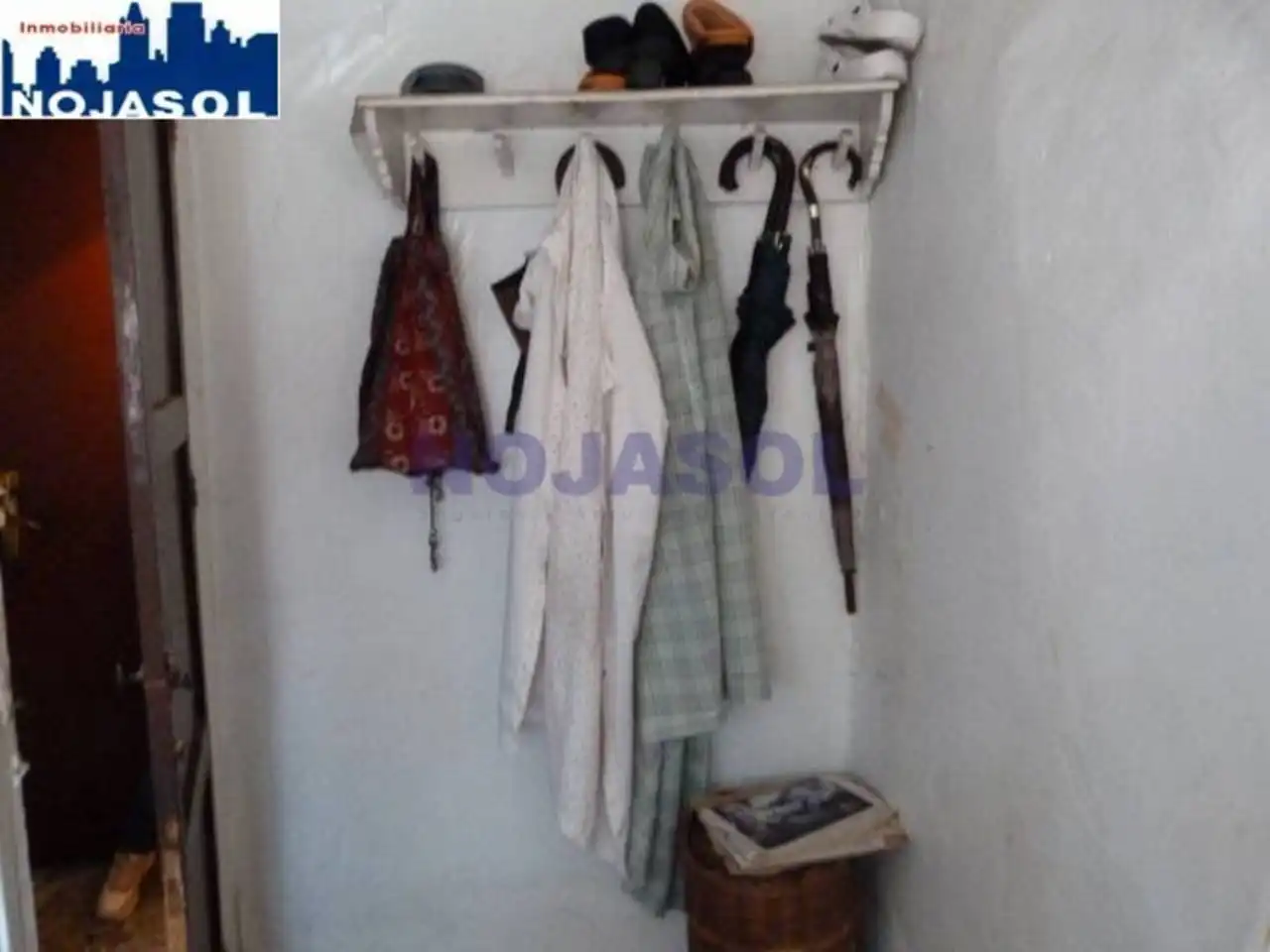 Casa adosada en venda en Escalante amb Moblat