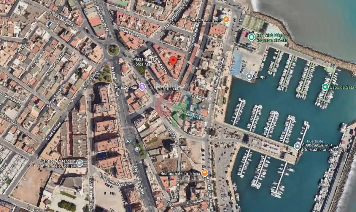 Vista exterior de Piso en venta en Roquetas de Mar con Terraza