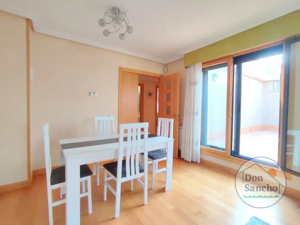 Dining room of Attic for sale in Valladolid  with Air Conditioner, Heating and Terrace
