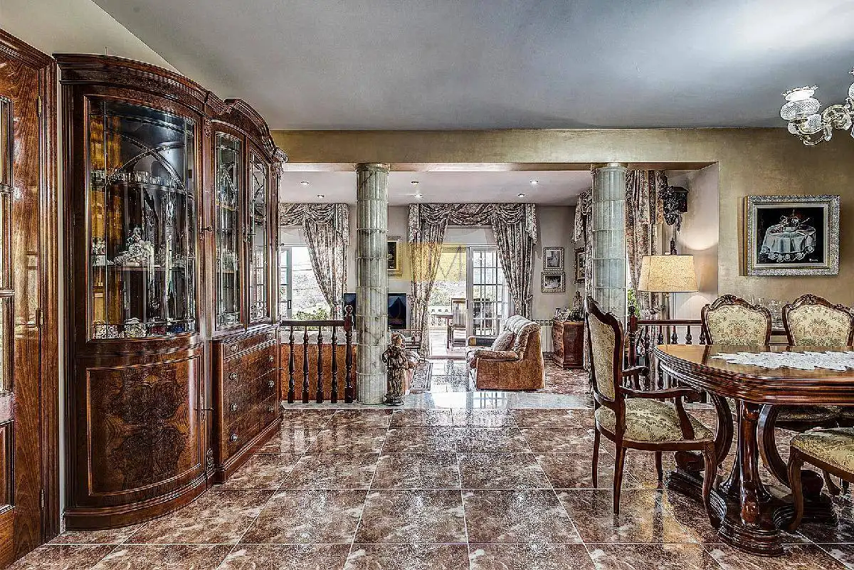 Sala de estar de Casa o chalet en venta en Vallirana con Aire acondicionado, Calefacción y Jardín privado