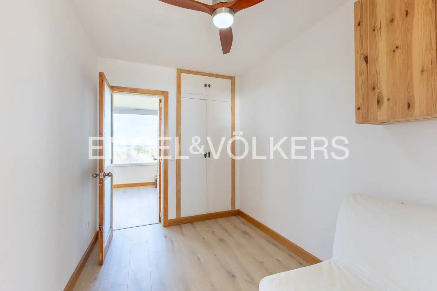 Schlafzimmer von Wohnung zum Verkauf in Valencia mit Heizung und Schwimmbad