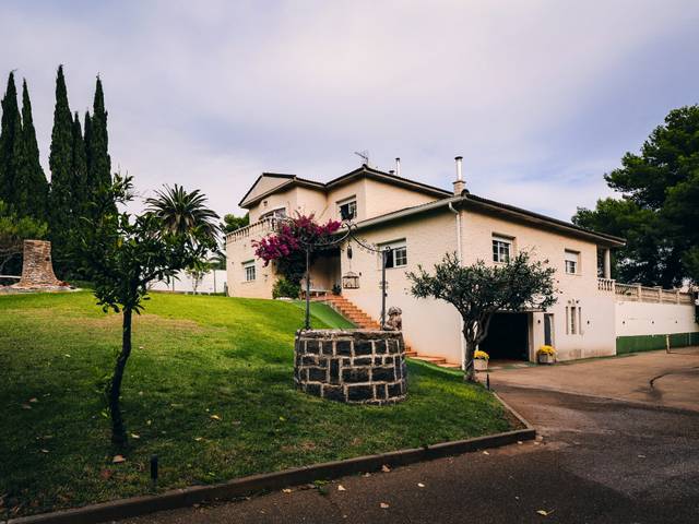 Casa-chalet en Venta en Colonia San Lamberto, 8 en Venta del Olivar