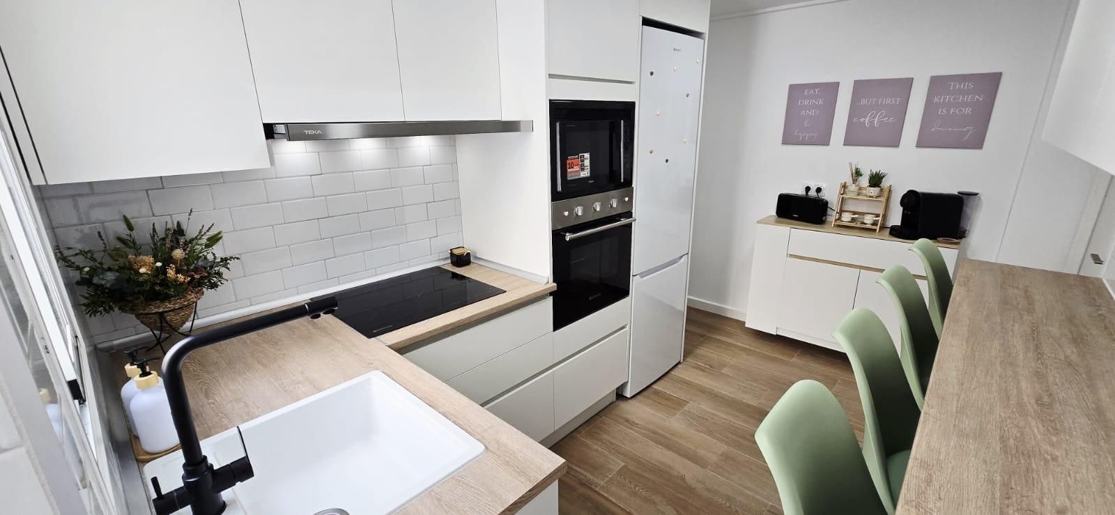 Kitchen of Flat to rent in Elche / Elx