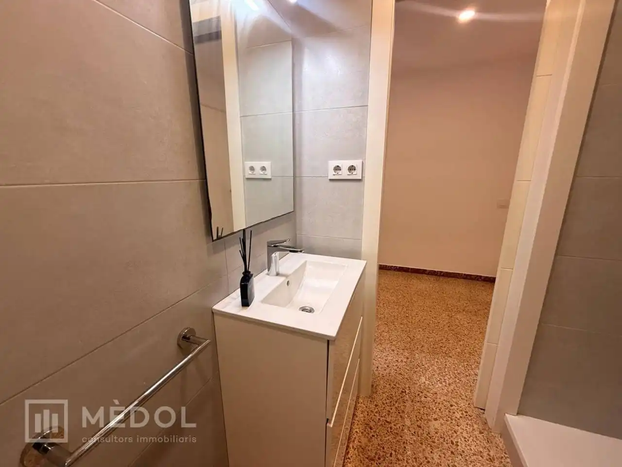 Flat for rent in Calle Ibiza, Nou Eixample Sud