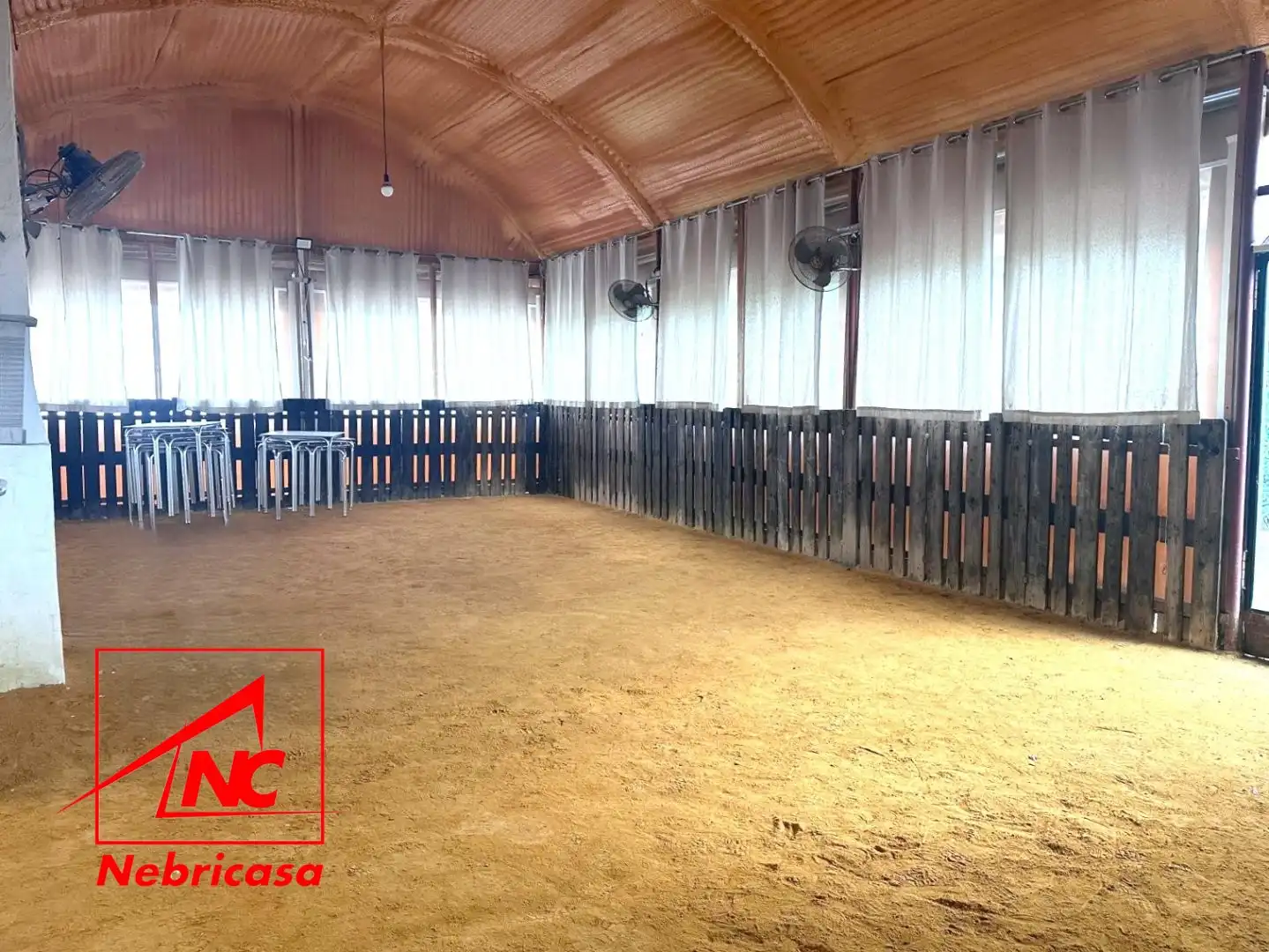Finca rústica en venda en Lebrija amb Aire condicionat, Piscina i Moblat
