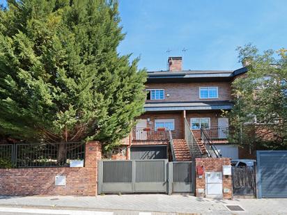 Exterior view of Single-family semi-detached for sale in Torrelodones  with Heating, Private garden and Parquet flooring