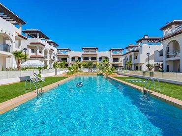 Bungalow avec piscine à vendre à Ciudad Quesada