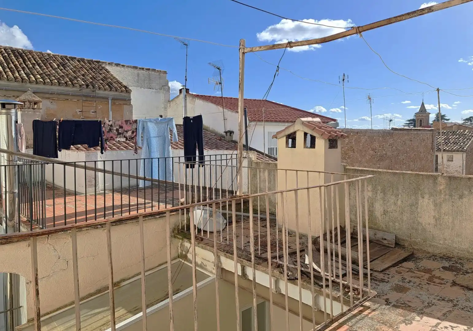 Terrassa de Casa adosada en venda en Requena amb Terrassa, Traster i Balcó