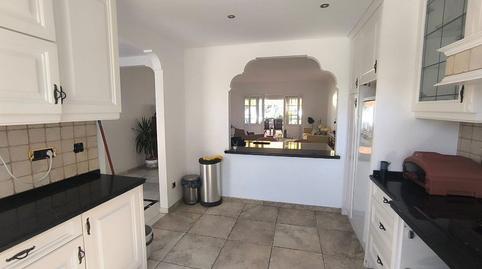 Foto 3 de Apartamento de alquiler en Atalaya - Isdabe, Estepona