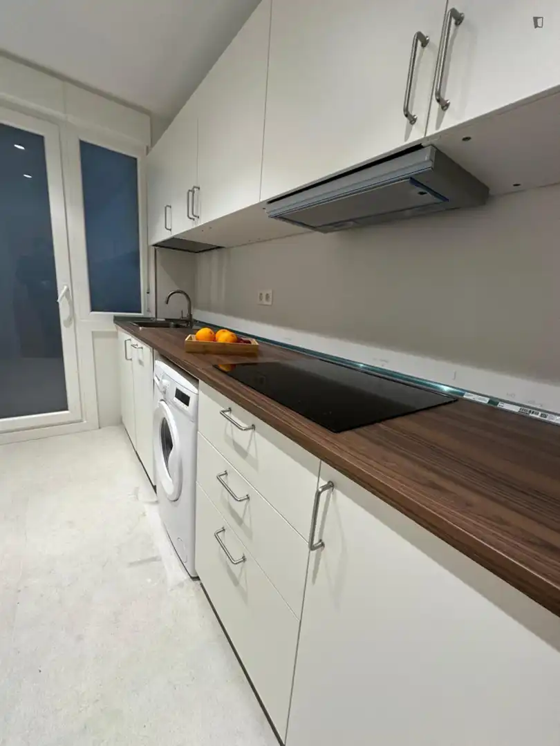 Cuina de Apartament per a compartir en Getxo  amb Calefacció, Moblat i Rentadora