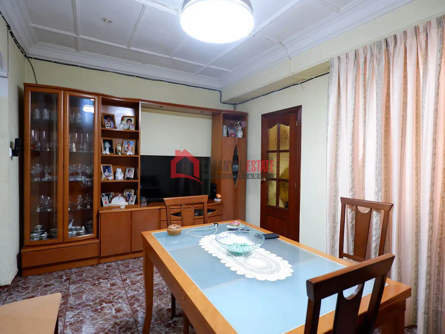 Sala d'estar de Casa adosada en venda en Valencia amb Aire condicionat, Terrassa i Balcó