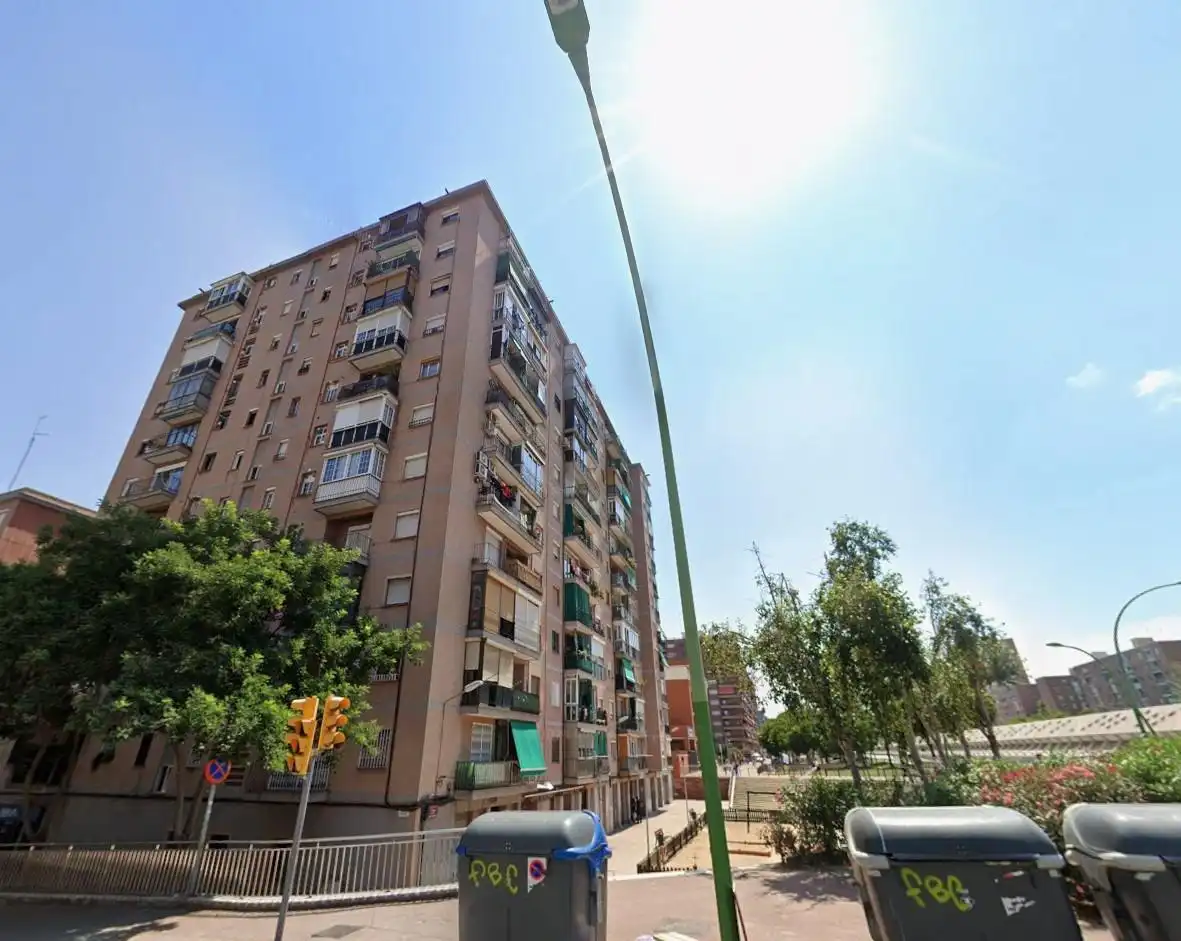 Vista exterior de Piso en venta en Sant Adrià de Besòs