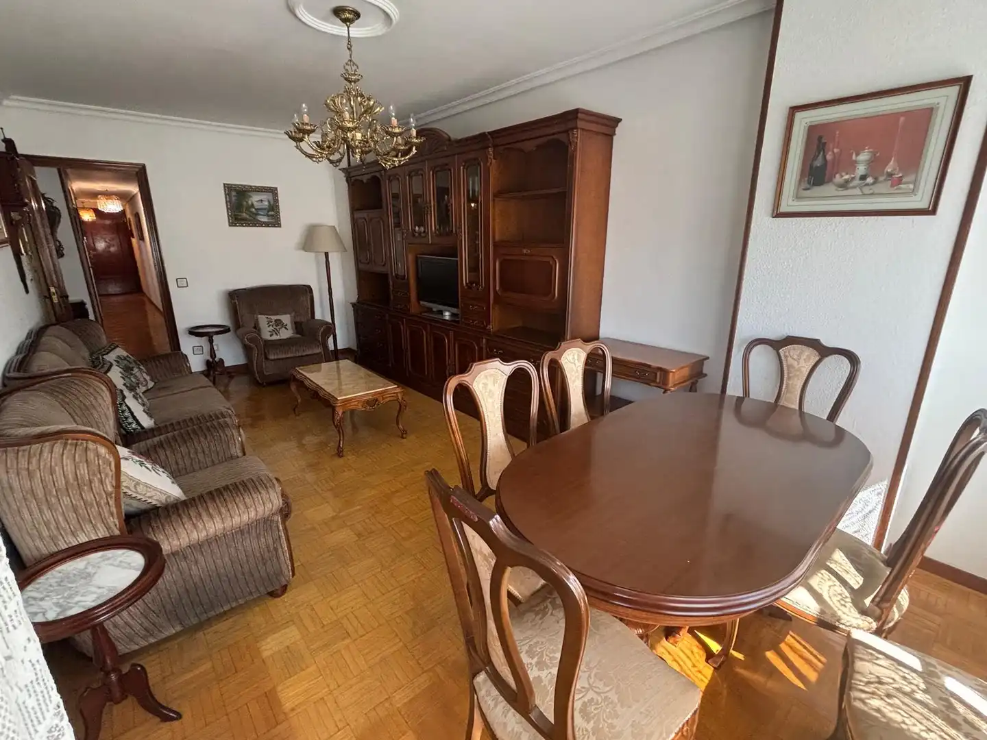 Esszimmer von Wohnung zur Miete in Oviedo  mit Heizung, Parkett und Möbliert