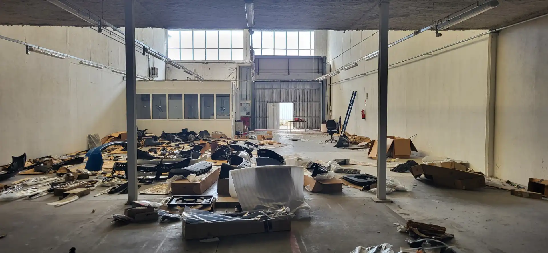 Nau industrial en venda en Burlada / Burlata amb Alarma