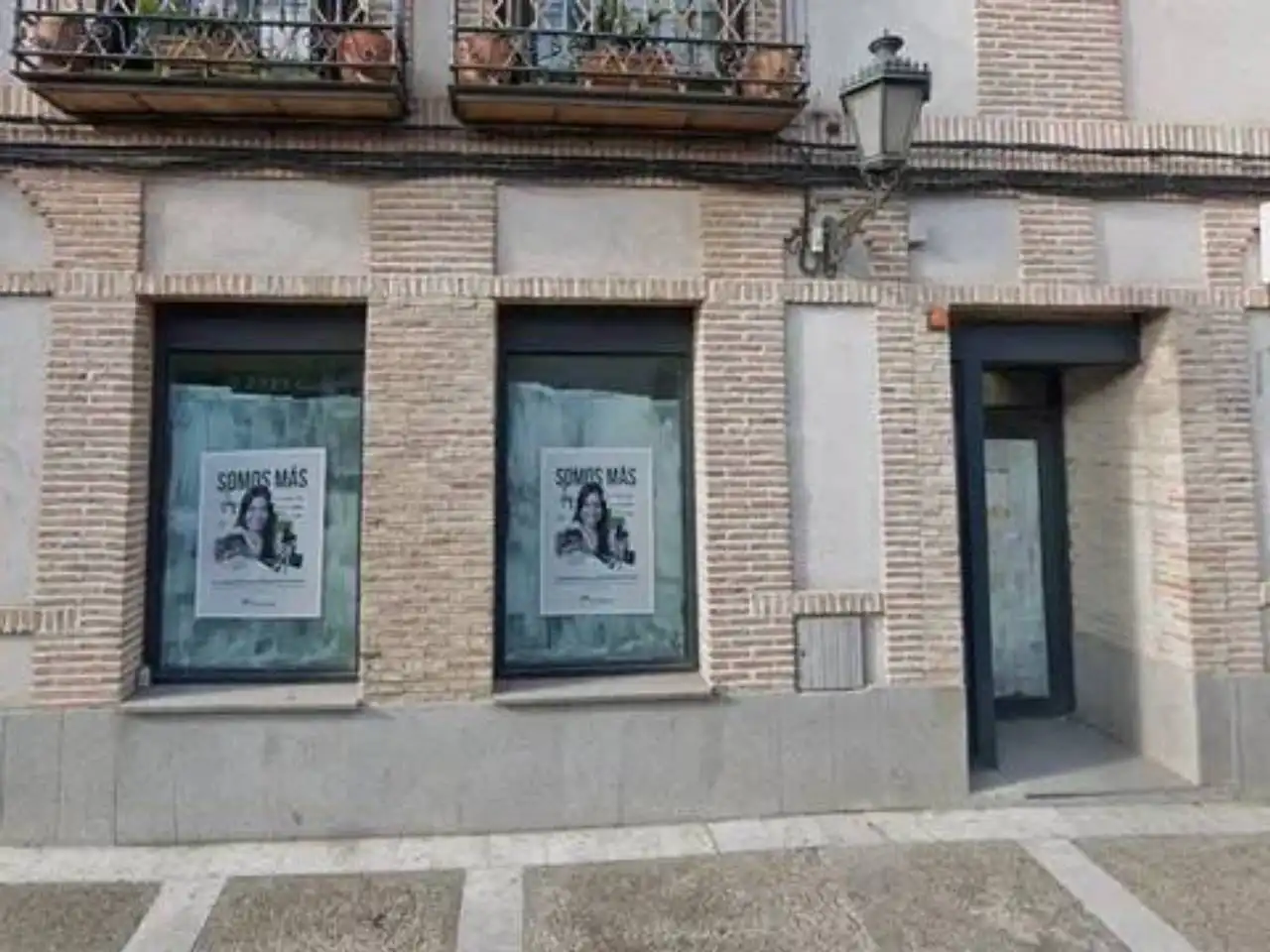 Local comercial en venda a Calle Constitucion, imagen 2